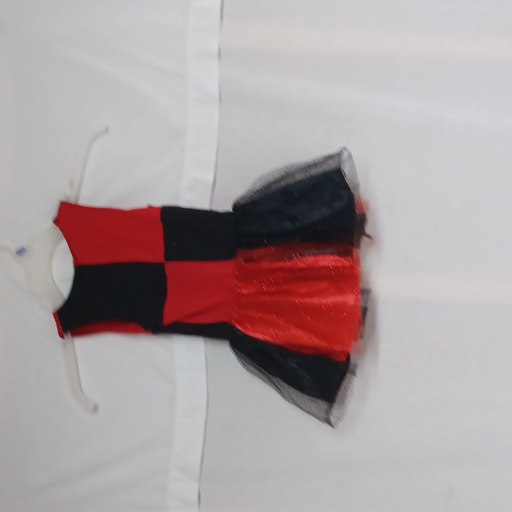 Size small Halloween costumes - Picture 3 of 3